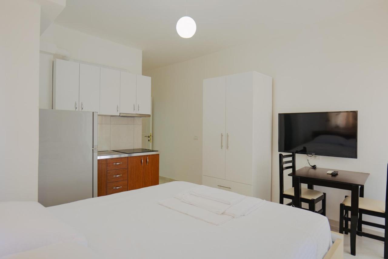 Kidi Apartments ساراندا المظهر الخارجي الصورة